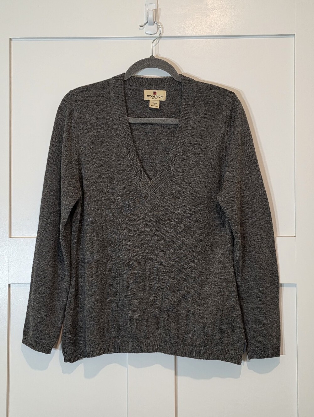 Woolrich Vintage Wool Blend V-Neck Sweater Charcoal Gray Pullover Size Large